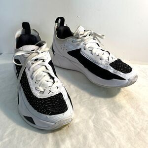 Nike Air Jordan Luca DQ6537-107 Youth SZ 6-1/2 Basketball Sneakers